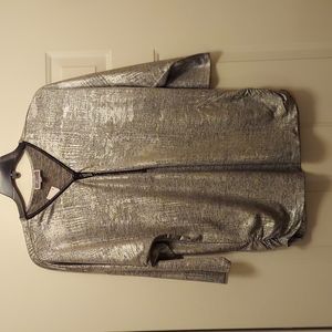 Women's JM Collection top